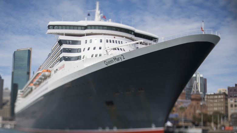 Queen Mary 2