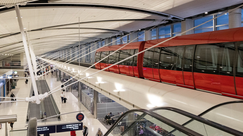 Detroit Metro Airport tram